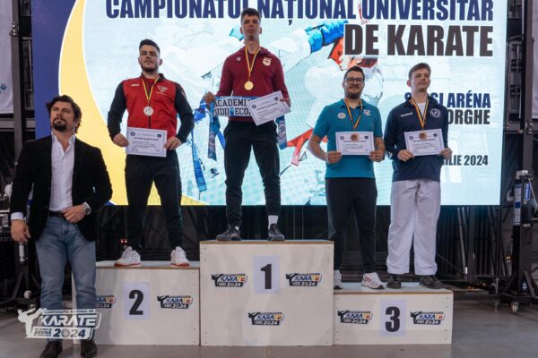 bronz-la-campionatul-national-de-karate-universitar